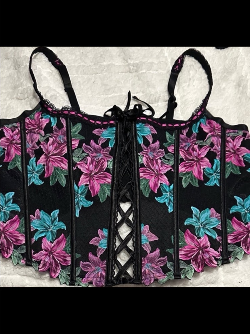 Bustier Bundle - Picture 3 of 10